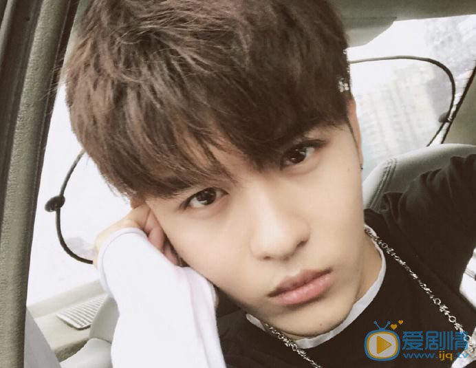 將夜謝承運是誰演的？謝承運扮演者蒙恩個人資料、寫真及生活照欣賞