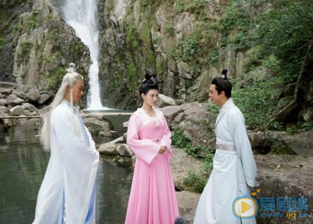 長安麗人劇情介紹