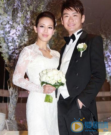 梁靖琪和老公黃敏豪結婚照梁靖琪個人資料簡介