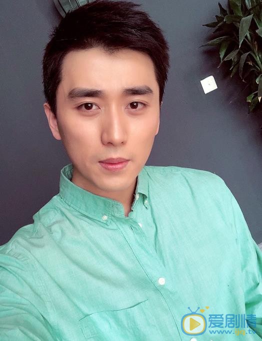 愛國者孫髯是誰扮演的?愛國者孫髯扮演著梅洋個人資料、寫真生活照