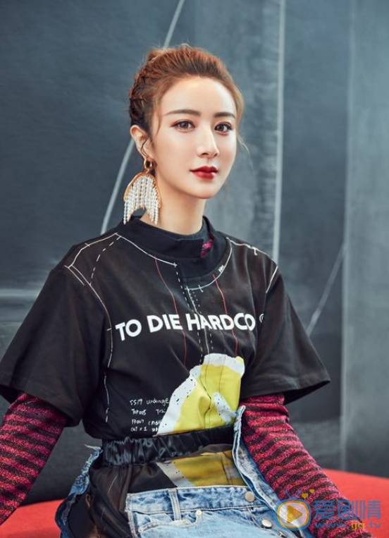 薇婭個人資料簡介 薇婭個人成長經歷 薇婭甜美寫真圖片