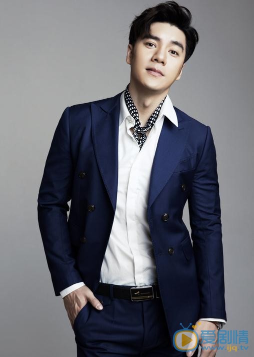 獵毒人印塔是誰演的？印塔扮演者張露個人資料、寫真及生活照欣賞