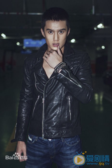 政委中余庚揚的扮演者是誰？余庚揚扮演者王冠個人資料簡介