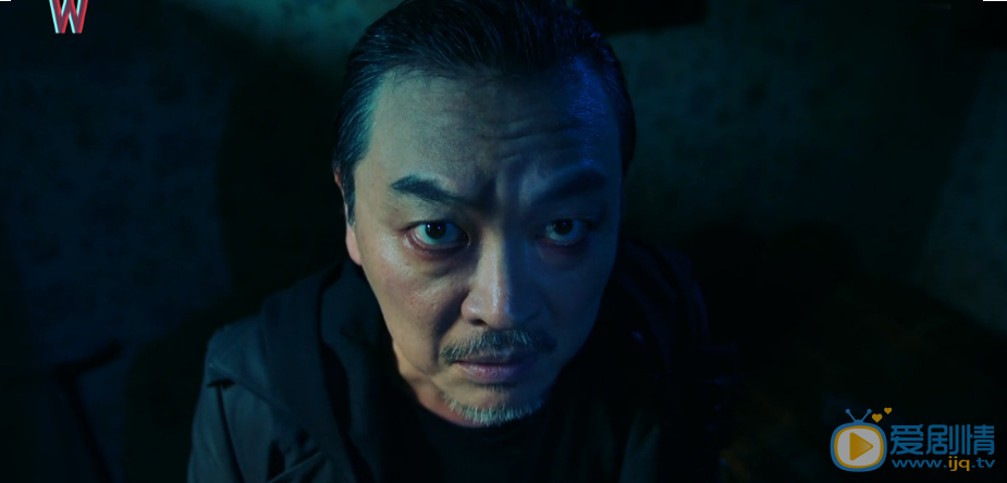 W兩個世界中姜哲的手為何會突然消失？姜哲會在漫畫中消失嗎？