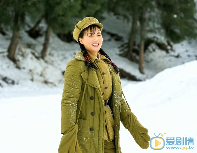 花兒與遠方二曼是誰演的？花兒與遠方二曼扮演者黃薇個人資料、寫真及生活照欣賞