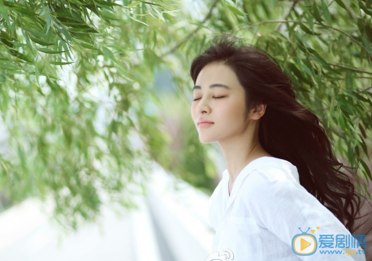 白鹿原冷秋月是誰演的？冷秋月扮演者小斯琴高娃個人資料及生活寫真照欣賞