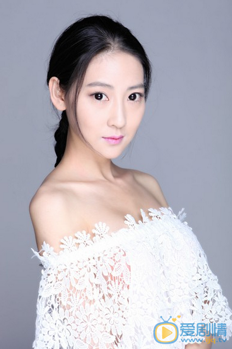 呂瑩娜個人資料簡介 呂瑩娜個人經歷及家庭背景介紹 呂瑩娜生活寫真照