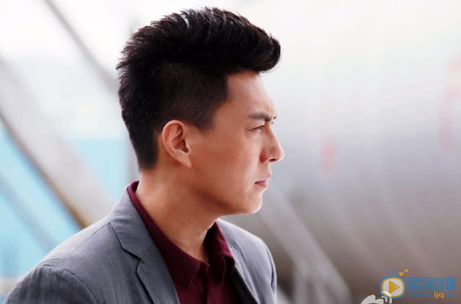 守衛者浮出水面劇情介紹