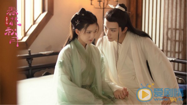 天雷一部之春花秋月春花的真實身份是什麼？