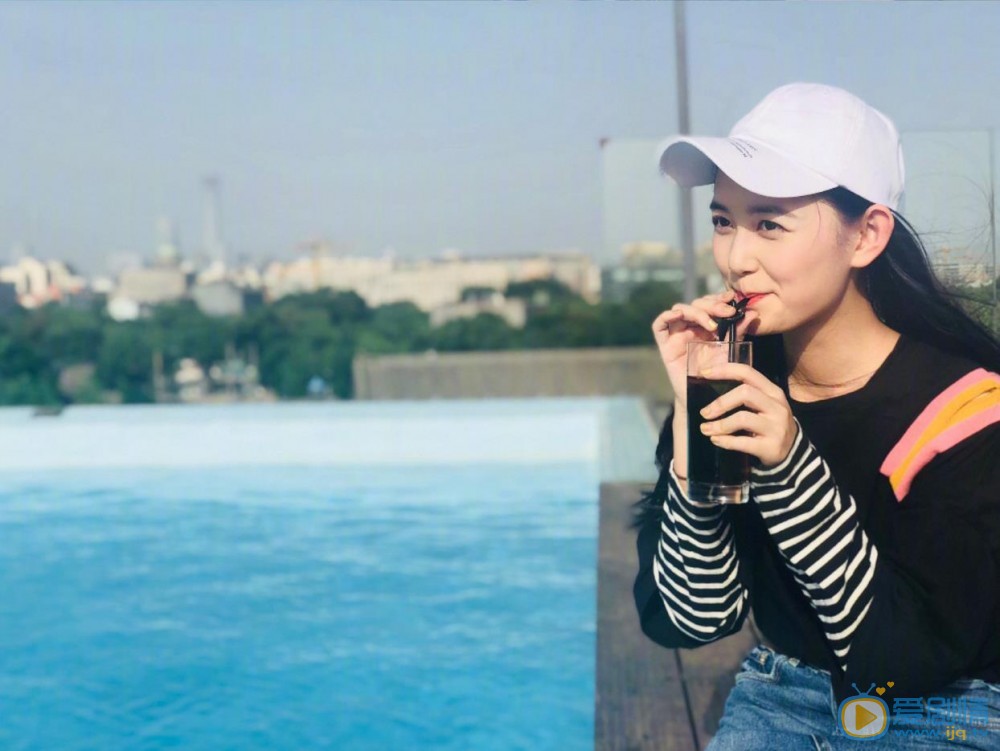 天坑鷹獵小紅果是誰演的？小紅果扮演者蔣依依個人資料、寫真及生活照欣賞