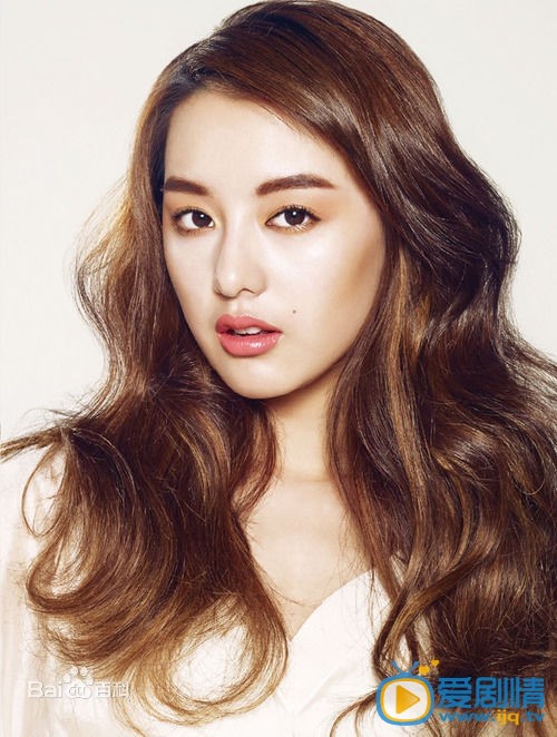 金智媛個人資料簡介 金智媛圖片寫真 金智媛個人經歷家庭背景