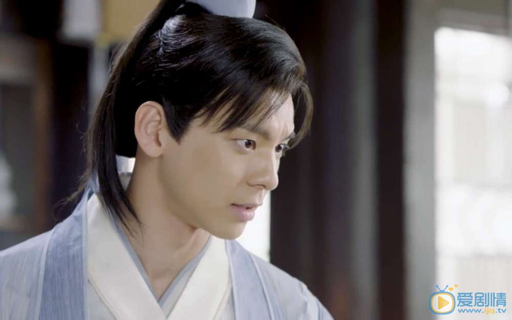 小女花不棄中最後誰當了皇帝？