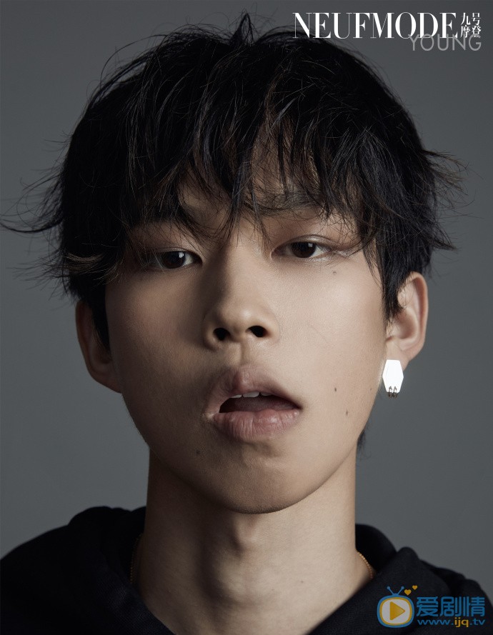 斯外戈個人資料簡介 斯外戈演藝經歷 斯外戈寫真圖片