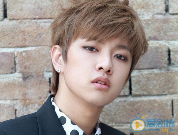 藍色大海的傳說泰武是誰扮演的？泰武的扮演者申原昊個人資料、寫真生活照欣賞