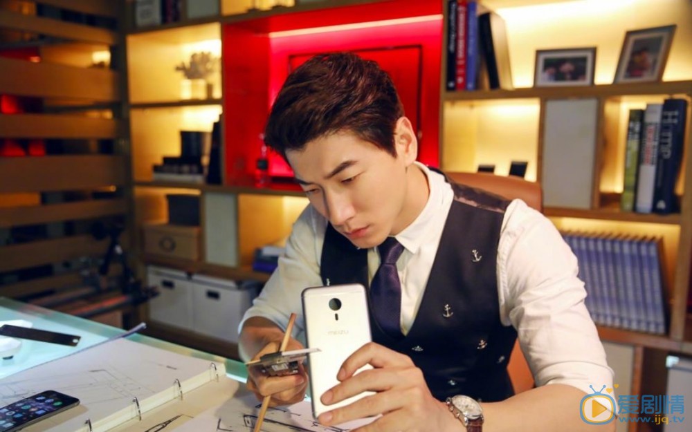 鳴鴻傳沈十五是誰演的？沈十五扮演者張亮個人資料、寫真及生活照欣賞