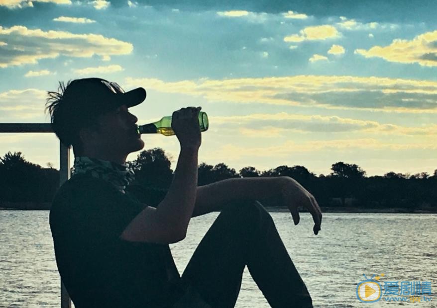 浮出水面高一天是誰扮演的?守衛者浮出水面高一天扮演者王梓權個人資料、寫真生活照