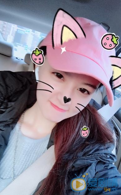 老男孩王珊是誰?王珊扮演者梁婧嫻個人資料、寫真及生活照欣賞