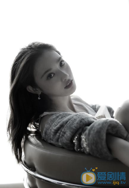 巴清傳巴七芙是誰？巴七芙扮演者彭小苒個人資料、寫真及生活照欣賞