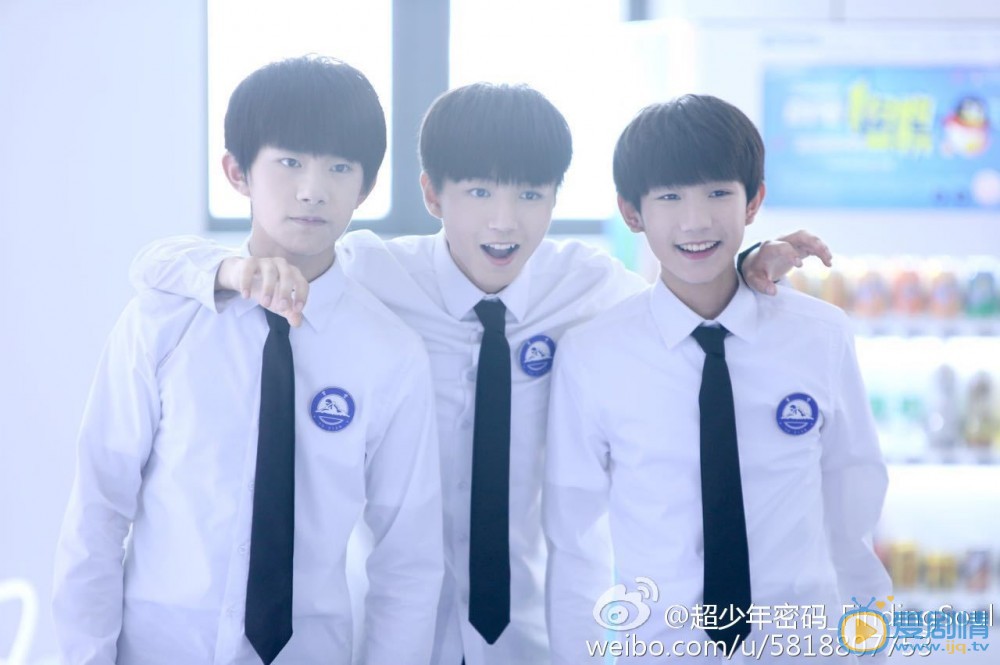 超少年密碼7.11樂視首播，TFBoys三人合體破解散傳聞  TFBoys三人親密劇照