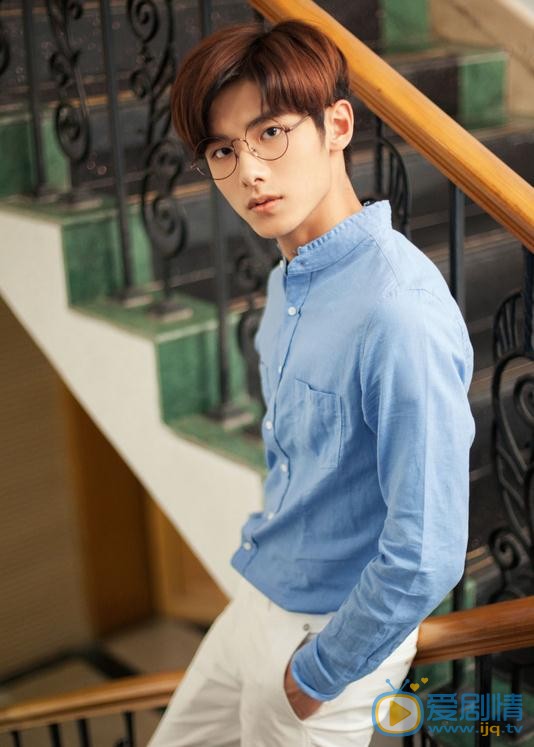 美人為餡穆方城(M)是誰扮演的?穆方城(M)扮演者趙弈欽個人資料、寫真及生活照欣賞