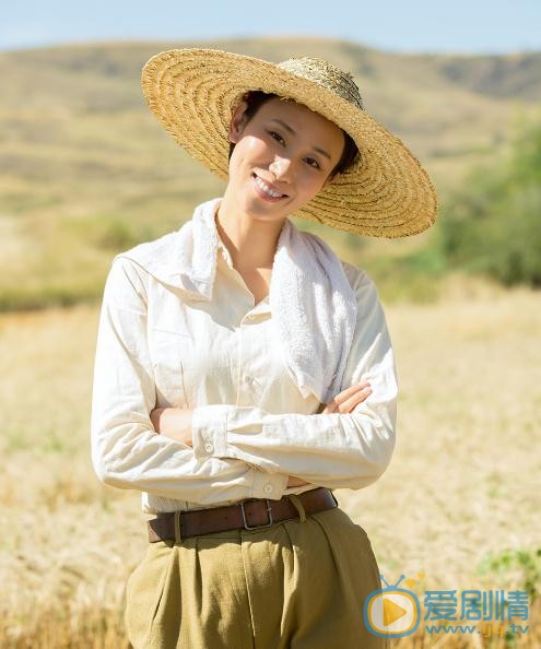 盧卓婕個人資料簡介 盧卓婕《花兒與遠方》劇照