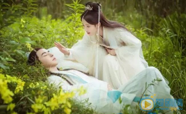 新白娘子傳奇許仙為什麼被白素貞嚇死？許仙最後是怎么活過來的？