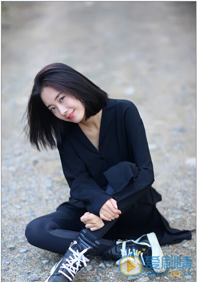 父親的身份徐丹妮是誰扮演的?徐丹妮的扮演者朱顏曼滋個人資料簡介及生活寫真照欣賞