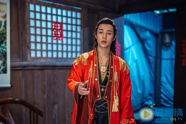 一夜新娘花溶的結局怎么樣？她最後選擇和誰在一起？