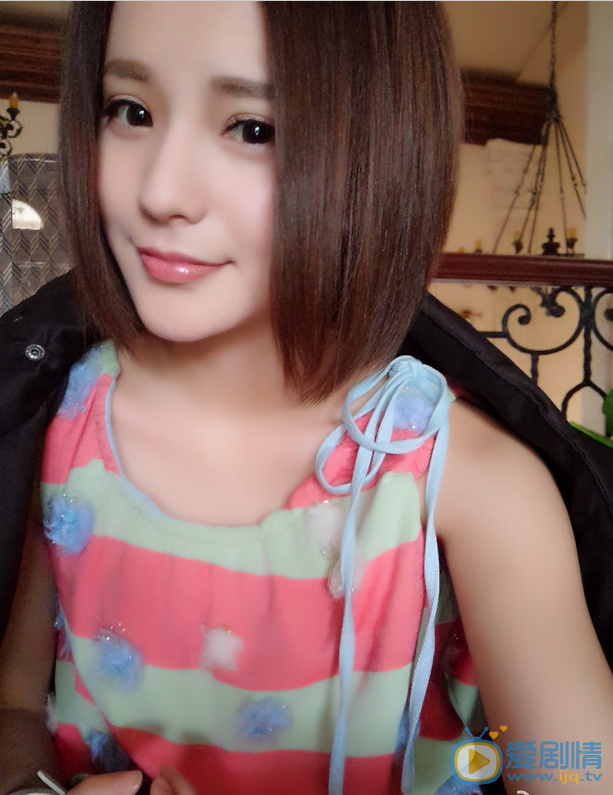  繁星四月閔四月是誰演的？閔四月扮演者左航個人資料及寫真生活照欣賞