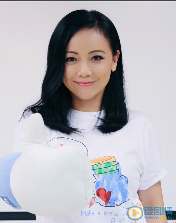 繁星四月四月媽媽是誰演的?四月媽媽扮演者鄧萃雯個人資料介紹