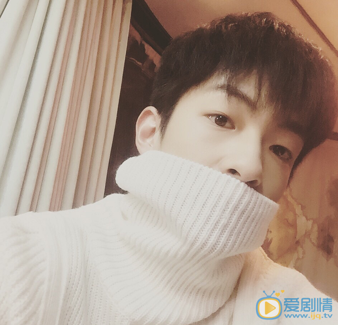 獨步天下多爾袞是誰演的?多爾袞扮演者屈楚蕭個人資料及生活寫真照欣賞