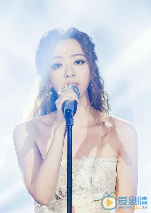 張靚穎個人資料簡介 張靚穎舞台照