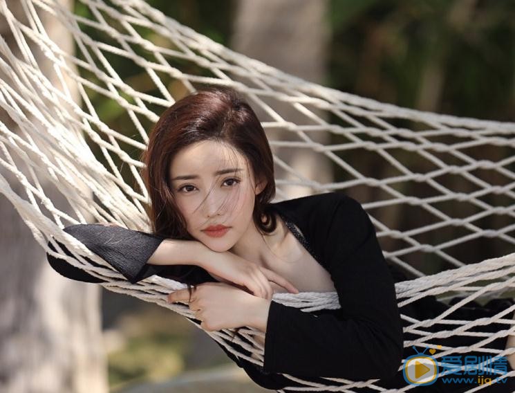 你和我的傾城時光厲靳媛是誰演的？厲靳媛扮演者劉凡菲個人資料、寫真及生活照欣賞