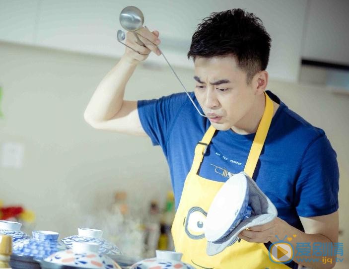 警察鍋哥簡凡是誰扮演的？警察鍋哥簡凡扮演者劉凱個人資料、寫真及生活照欣賞