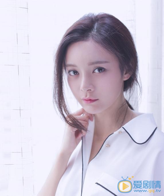 軒轅劍之漢之雲赤衣尊者磬兒是誰扮演的？軒轅劍之漢之雲赤衣尊者磬兒扮演者王瑞子個人資料、寫真及生活照欣賞