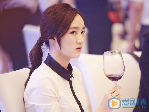 孟佳個人資料簡介 孟佳《第三種愛情》劇照