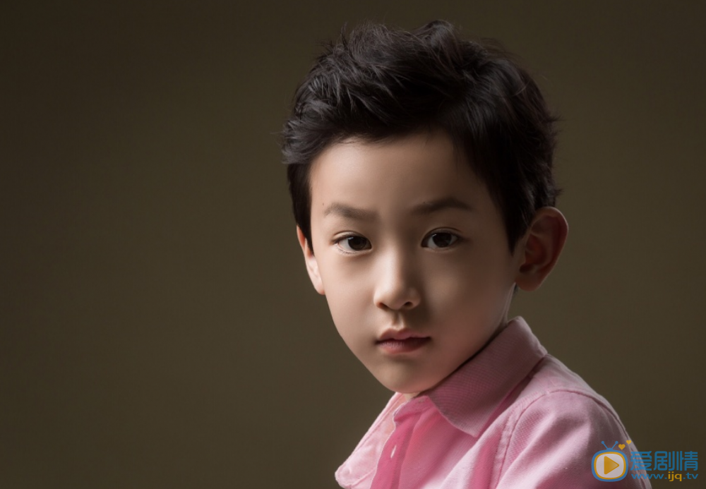 楊景天個人資料簡介 楊景天演藝經歷 楊景天帥氣寫真圖片