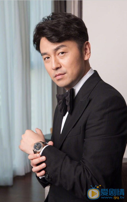 我的前半生陳俊生是誰演的？陳俊生扮演者雷佳音個人資料及生活寫真照欣賞