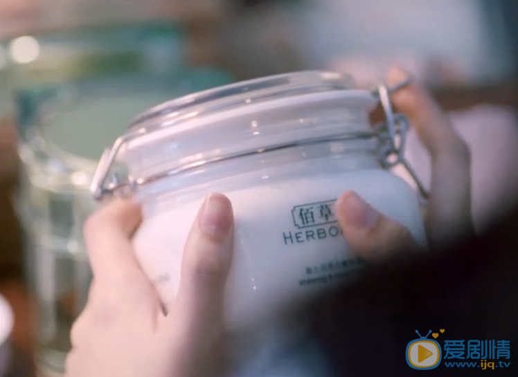 歡樂頌2五美都用了哪些化妝品？盤點歡樂頌2植入的化妝品廣告