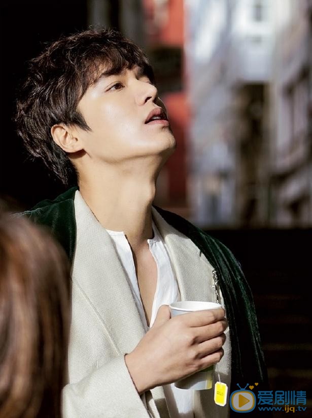 藍色大海的傳說拍攝花絮照曝光 李敏鎬帥出新高度