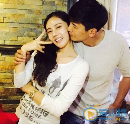 於曉光和女友秋瓷炫合照 於曉光老婆資料照片 於曉光韓國女友秋瓷炫照片