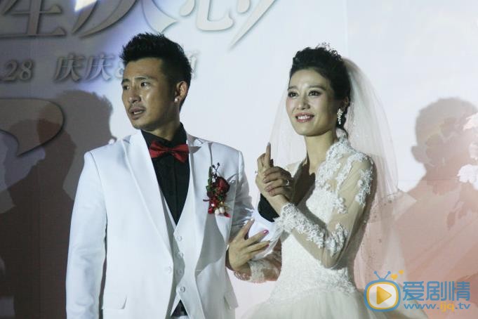 謝承穎個人資料簡介 謝承穎和張慶慶結婚照