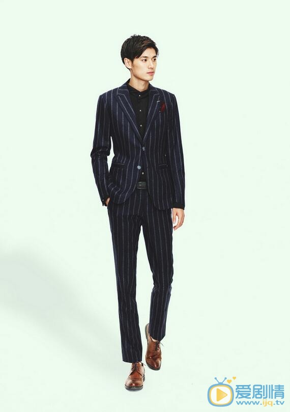 孫偉寫真照 孫偉個人資料及家庭背景介紹