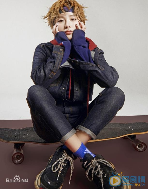 甜蜜暴擊程亞楠是誰扮演的?甜蜜暴擊程亞楠扮演者李萌萌個人資料、海量生活照