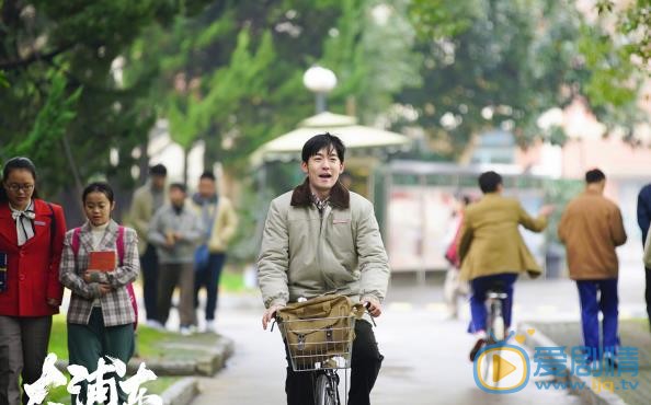 大浦東趙海鷹退學了嗎？趙海鷹為什麼要退學？