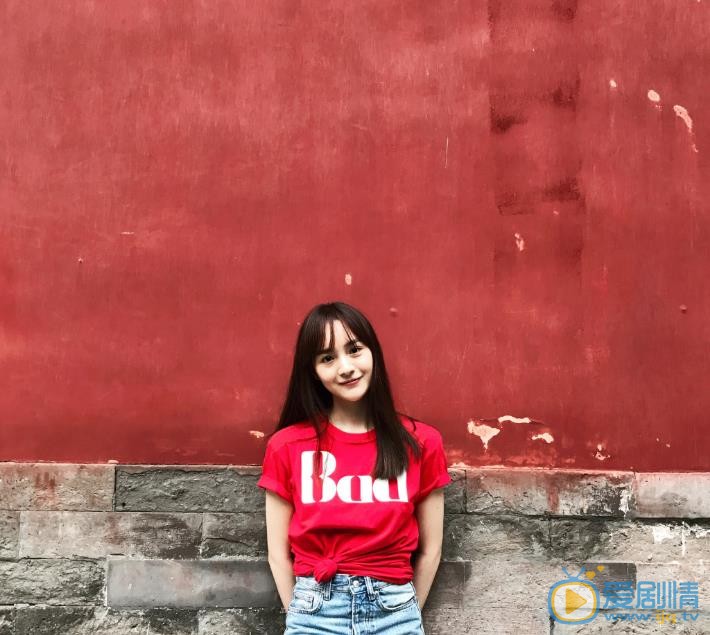 守衛者浮出水面張妍扮演者李依伊圖片