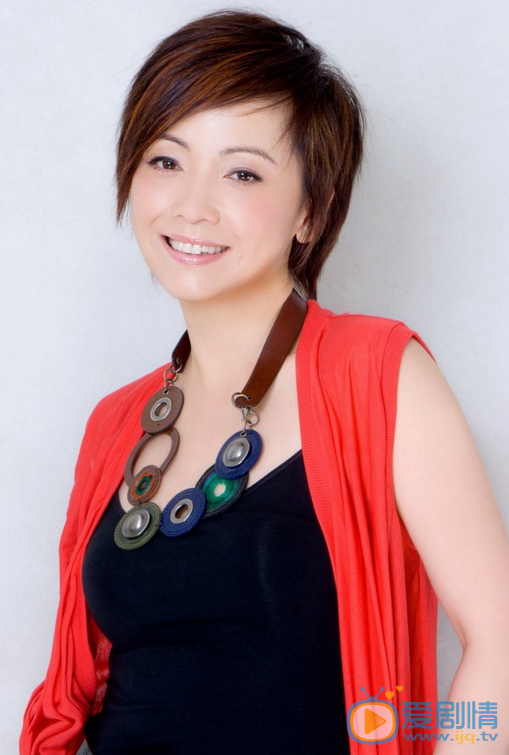 繁星四月四月媽媽是誰演的?四月媽媽扮演者鄧萃雯個人資料介紹