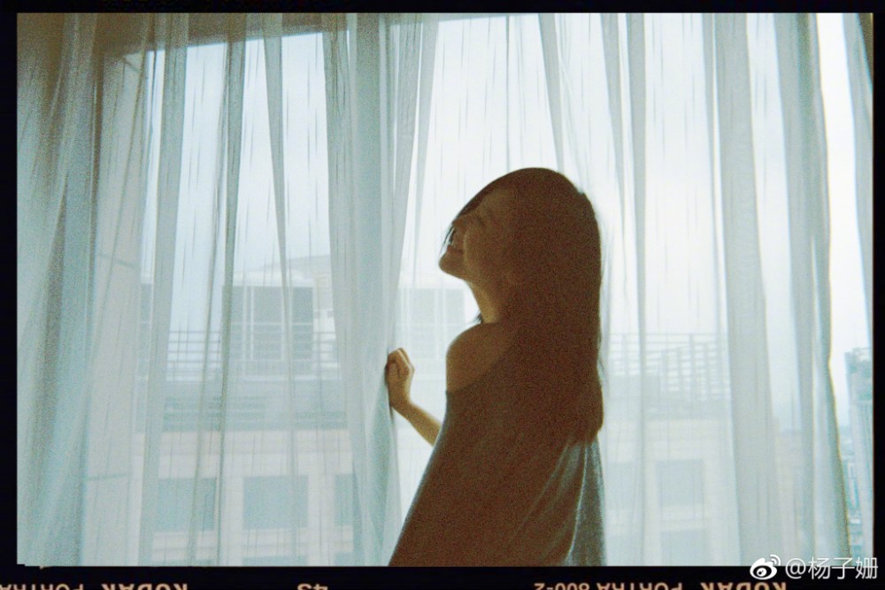 好久不見花朵朵是誰扮演的？花朵朵扮演者楊子姍個人資料、寫真及生活照欣賞