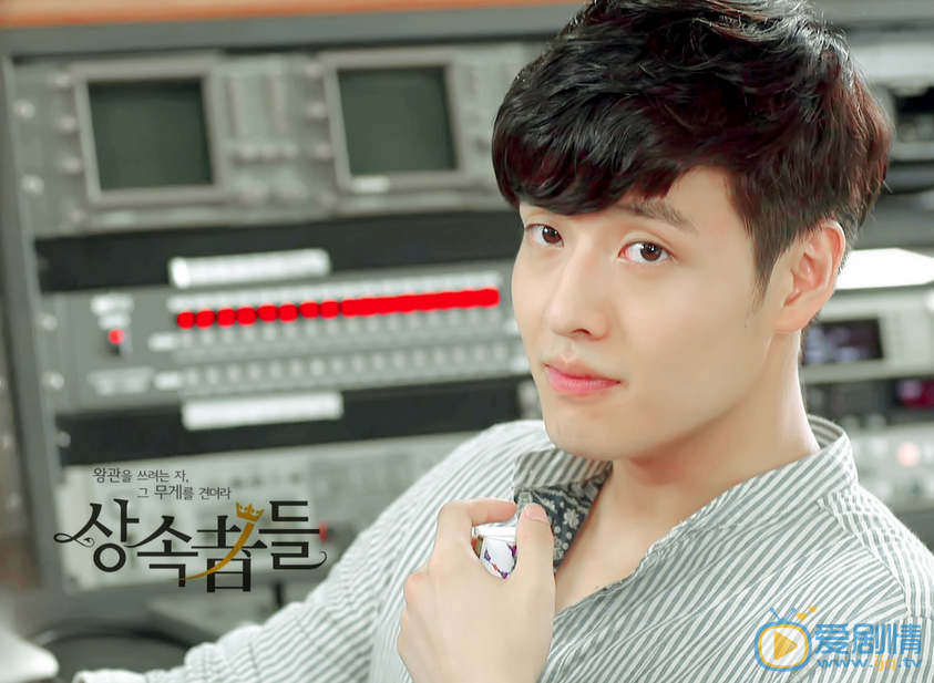 姜河那《繼承者們》飾演李孝信劇照   姜河那個人資料簡介