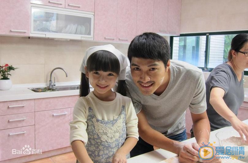 檸檬初上妙妙扮演者謝語恩寫真及生活照欣賞